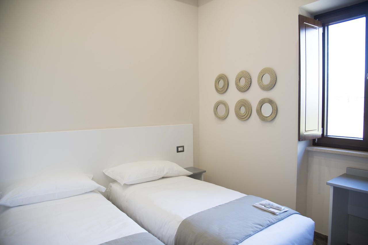 La Tenuta Di Trimalcione Pofi ภายนอก รูปภาพ