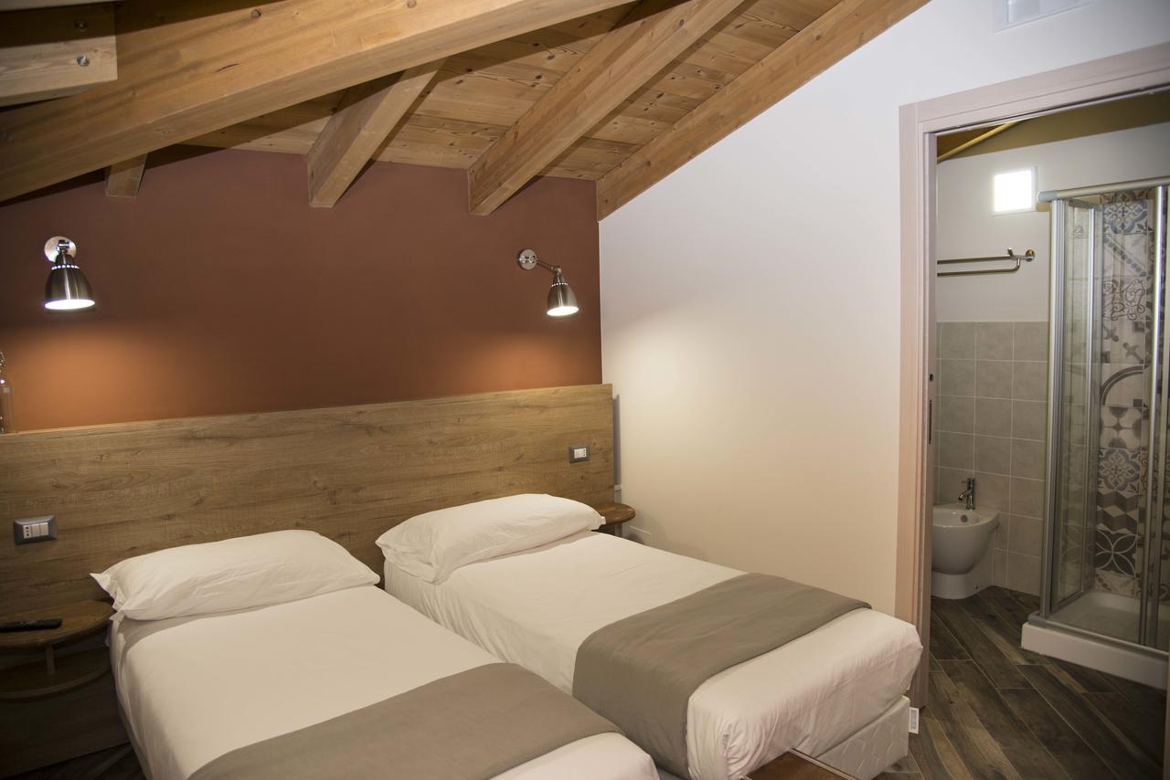 La Tenuta Di Trimalcione Pofi ภายนอก รูปภาพ