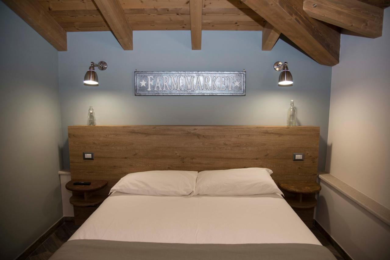 La Tenuta Di Trimalcione Pofi ภายนอก รูปภาพ