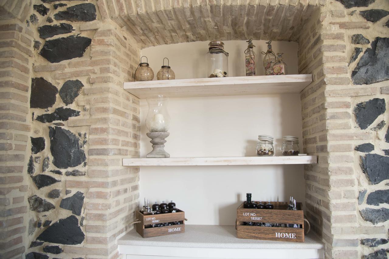 La Tenuta Di Trimalcione Pofi ภายนอก รูปภาพ